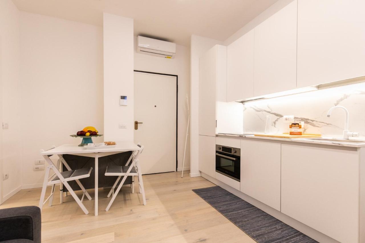 Luxury Apartment - A Due Passi Dal Centro Di Milano ภายนอก รูปภาพ